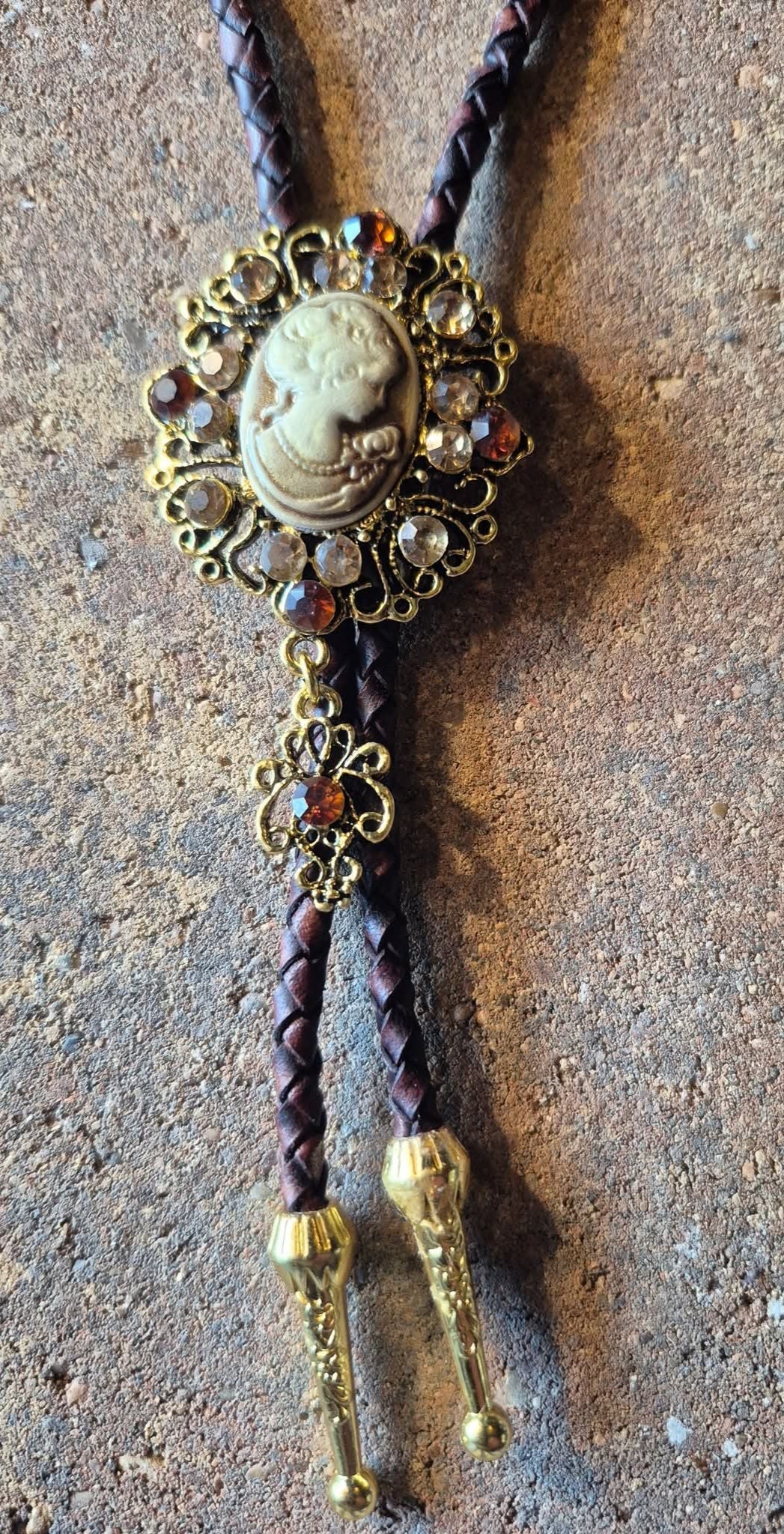 VICTORIAN BEAUTY BOLO TIE - MIKE'S CUSTOM BOLOS